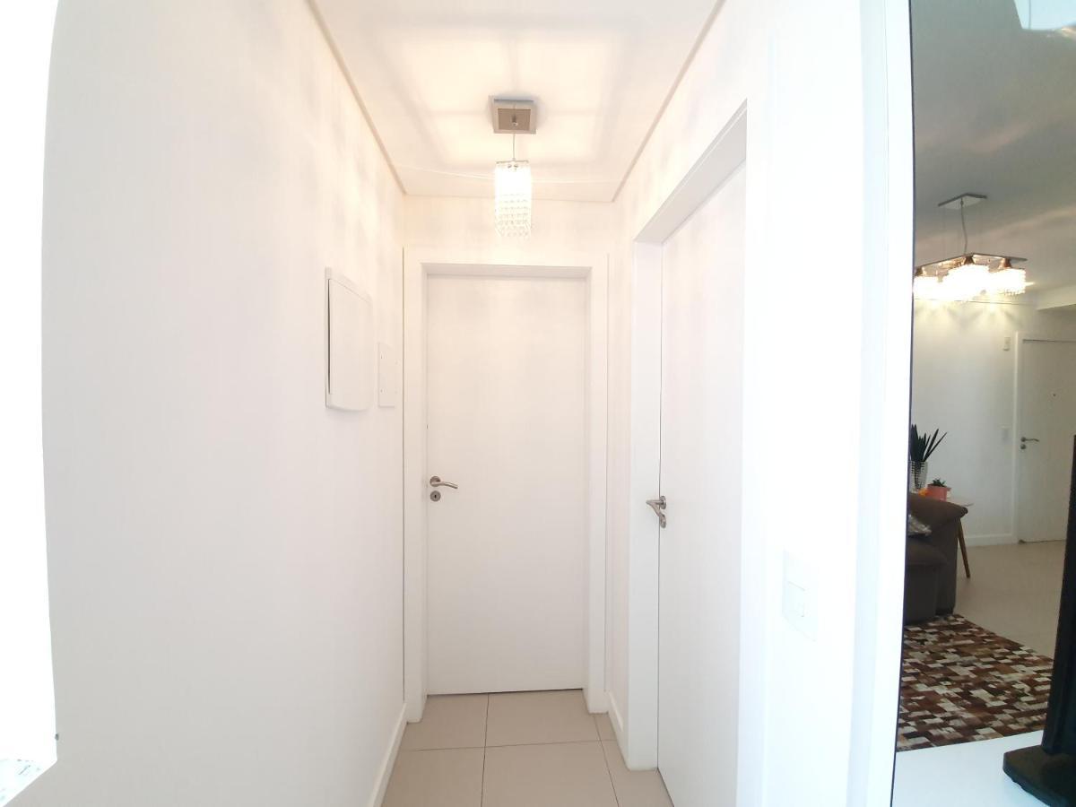 Apartamento Luxuoso à 200 M Da Em Florianópolis-sc Apartamento *